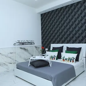 Santi House Apartmán
